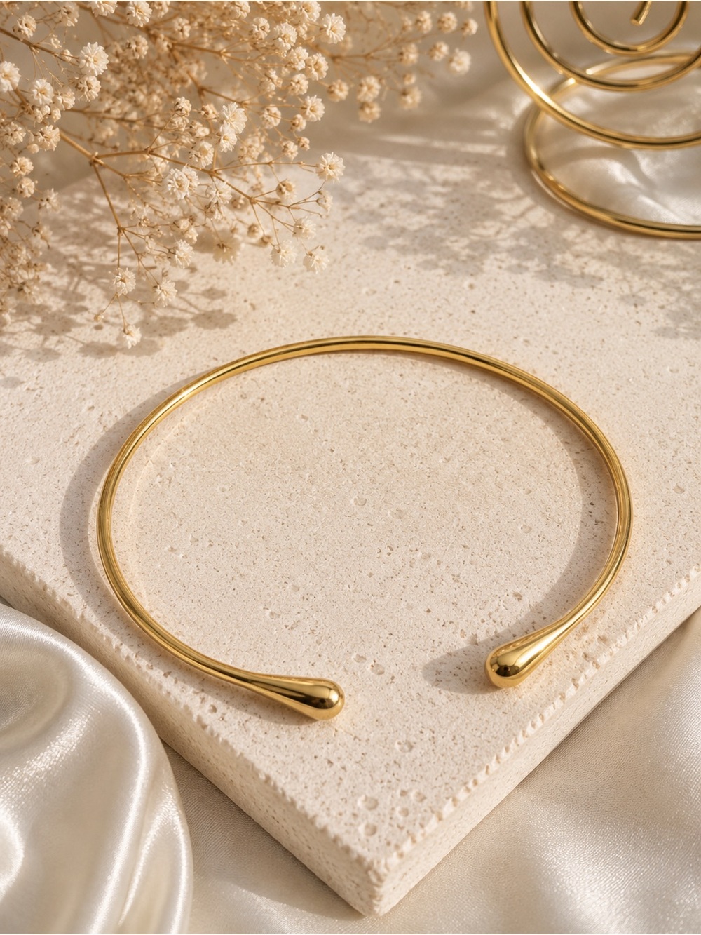 Elegant Gold Open Cuff Bracelet - Women Jewelry